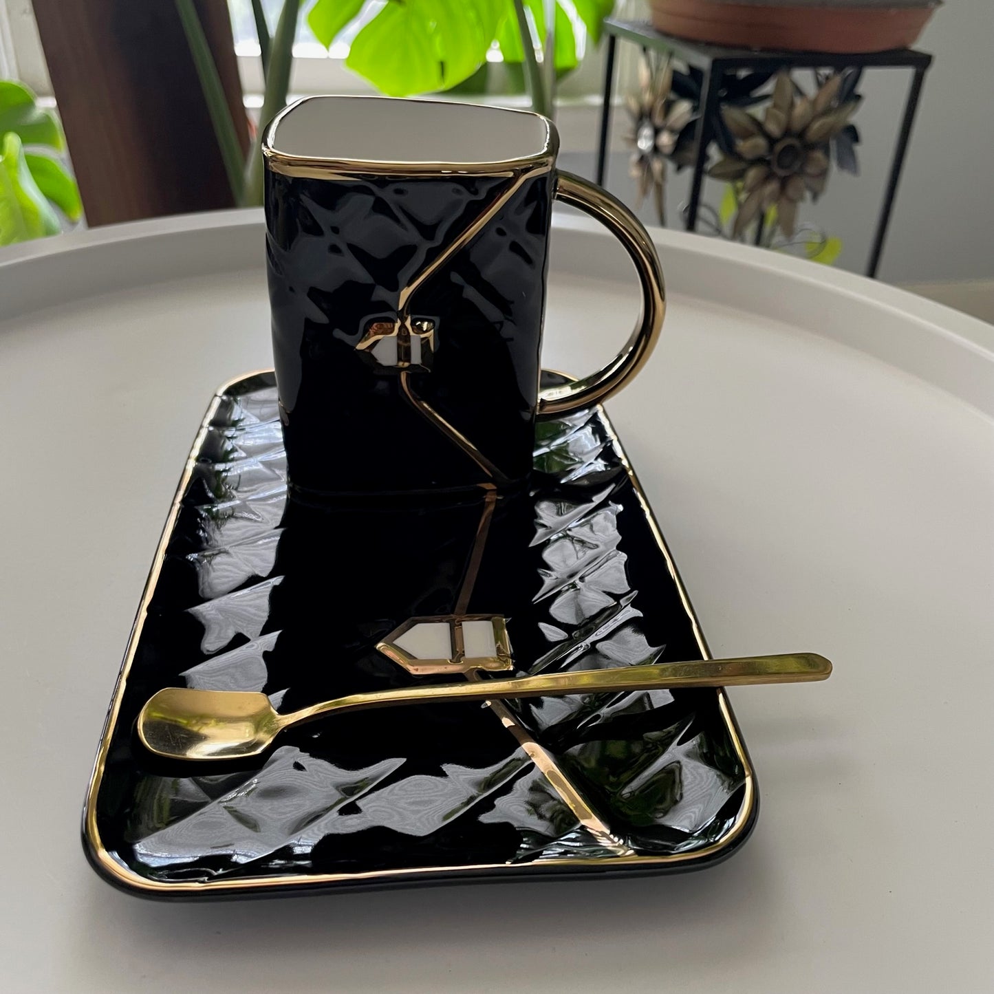 Black handbag tea set